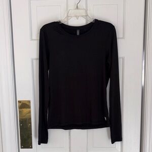 Vuori Black Long Sleeve Tee